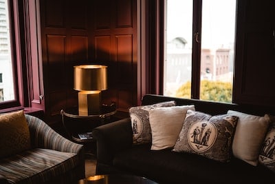 Cigar Lounge Etiquette by Toro Cigar Company